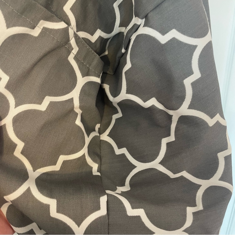 Gray and White Dog Crate Cover - Picture 2 of 6